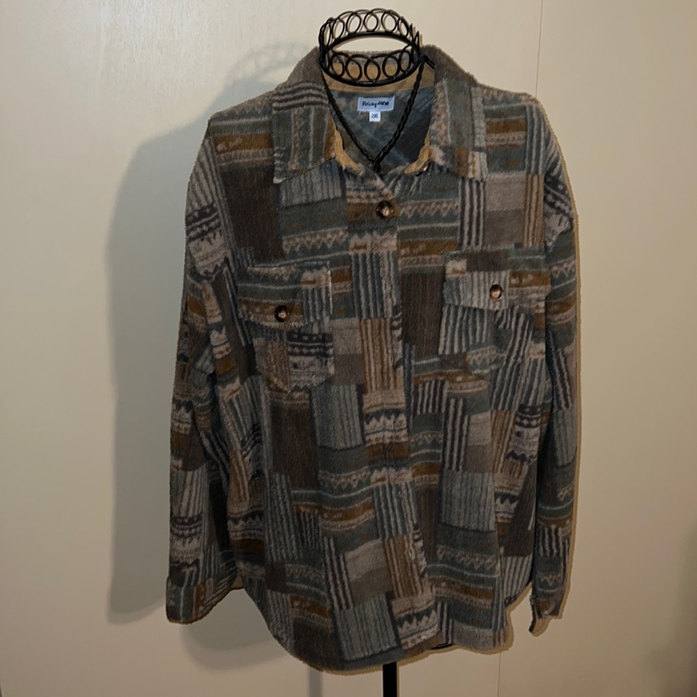 Plus size 2Xl Fleece Shirt/Jacket. True to size. Olive, brown, tan gray